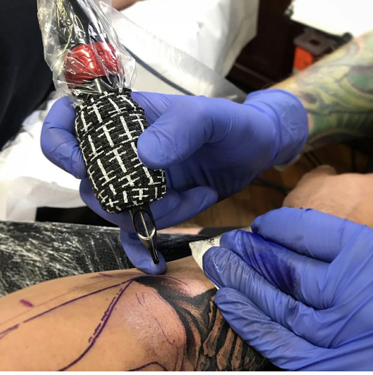 Tato pistol pegangan pena wrap pita perban perekat